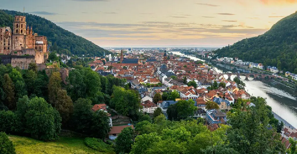 Home 5 HEIDELBERG 4c cropped